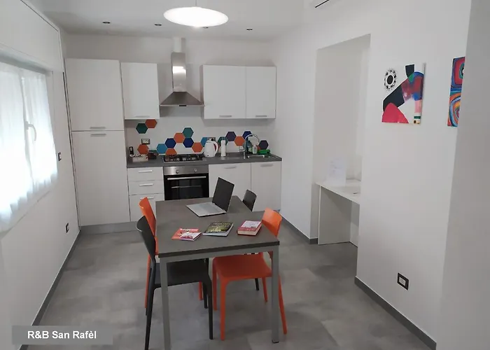 Гостевой дом And Breakfast San Rafel Болонья